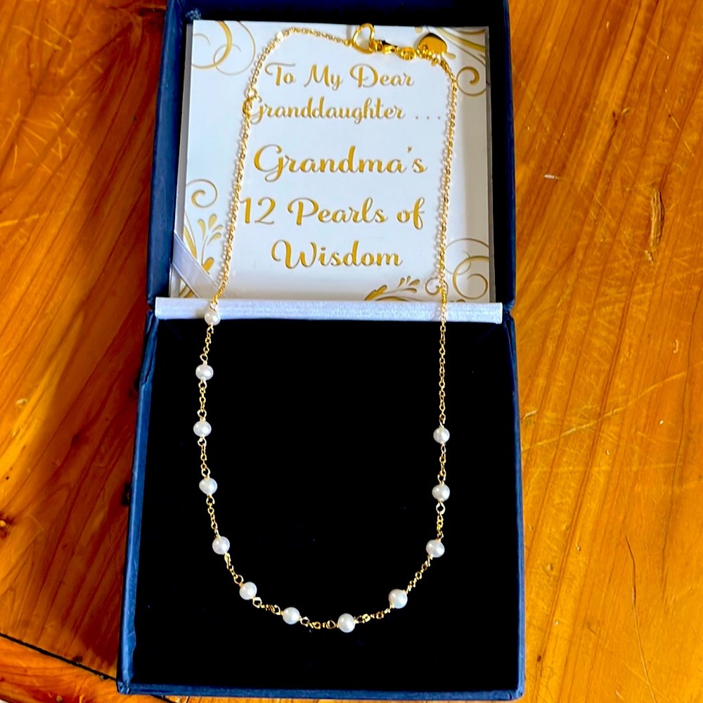 NIB Pearl & Gold Necklace- The Bradford Exchange “Grandma’s 12 Pearls of Wisdom”